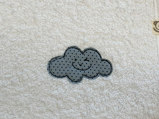 Asciugamano con asola personalizzato – Ideale per asilo e uso quotidiano - Nuvoletta