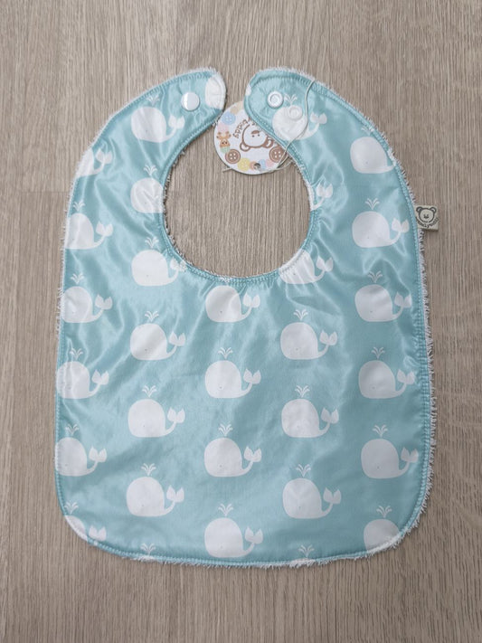 Bavaglino svezzamento cerato con retro in spugna - grafiche NotOnlyTeddy Balenine