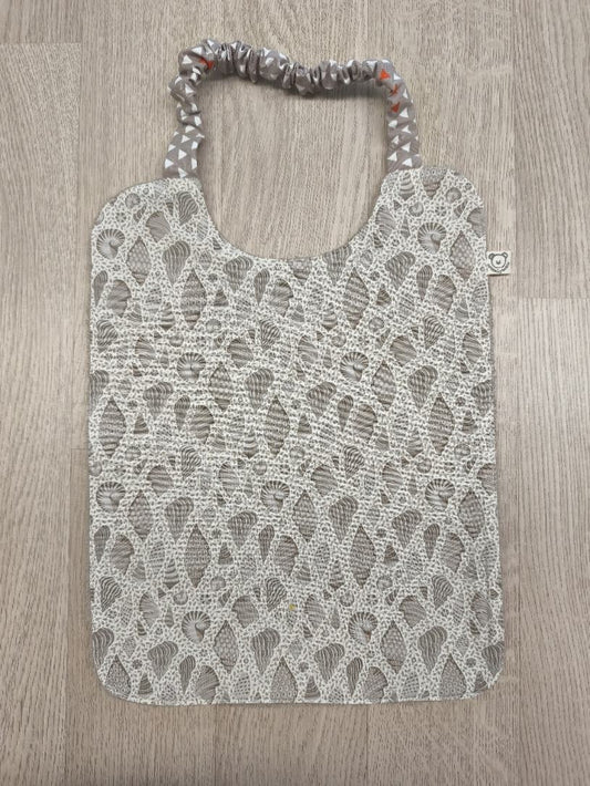 Bavaglino double face con elastico per bambina - conchigliette Tilda