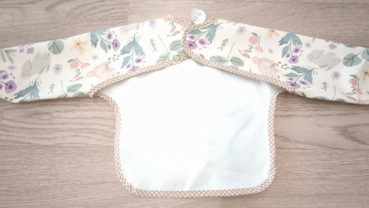 Bavaglino cerato con maniche - fantasia animaletti e piante