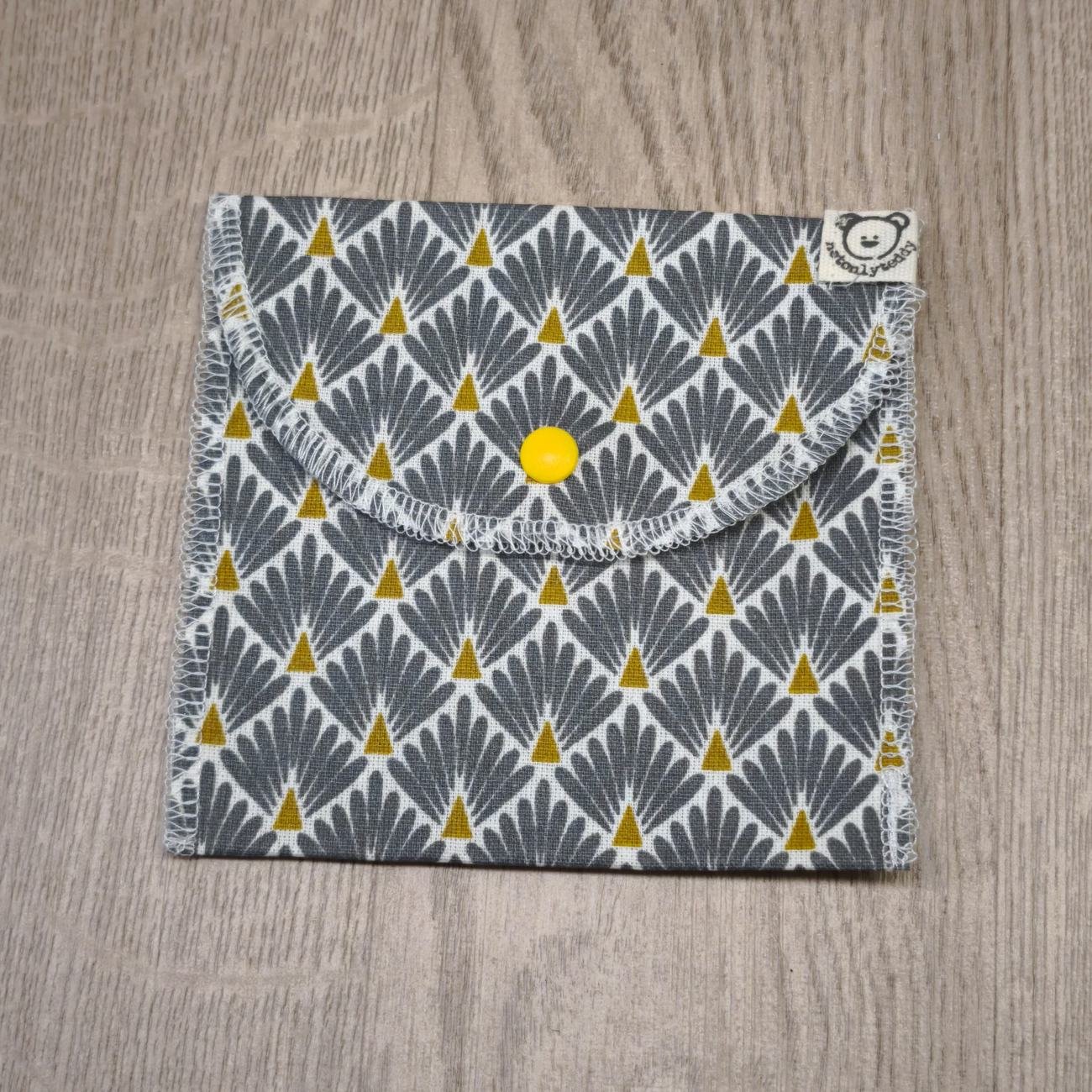 Bustina cerata fantasia grigia art deco