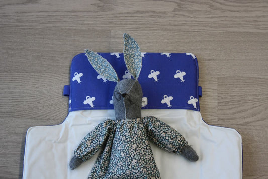 Fasciatoio da viaggio pieghevole con portapannolini – Aerei – personalizzabile