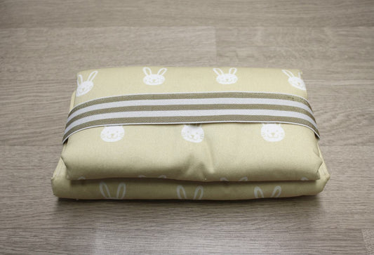 Fasciatoio da viaggio pieghevole con portapannolini – Coniglietti – personalizzabile