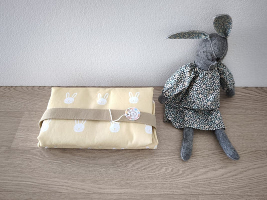 Fasciatoio da viaggio pieghevole con portapannolini – Coniglietti – personalizzabile