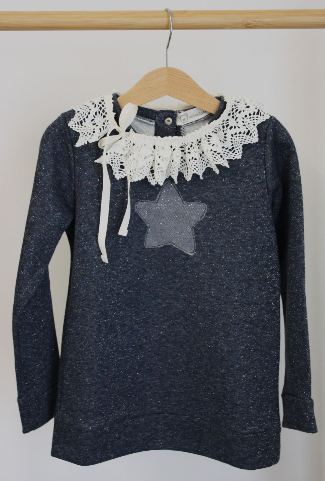 Felpa blu glitterata con stella in tulle