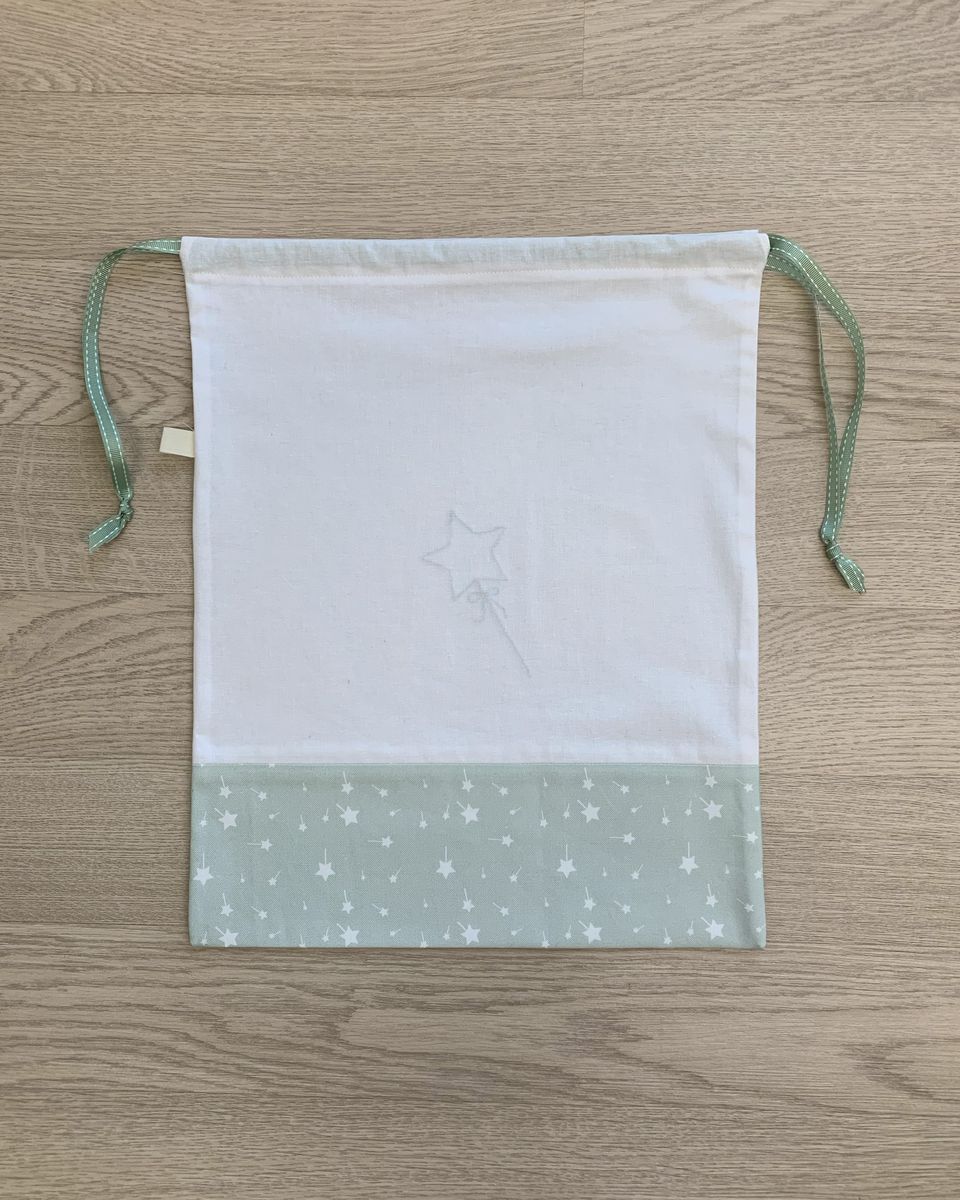 Sacchetto asilo “Bacchetta magica” – personalizzabile, con chiusura a coulisse