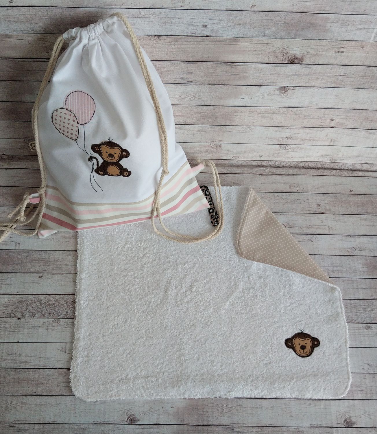 set asilo scimmietta