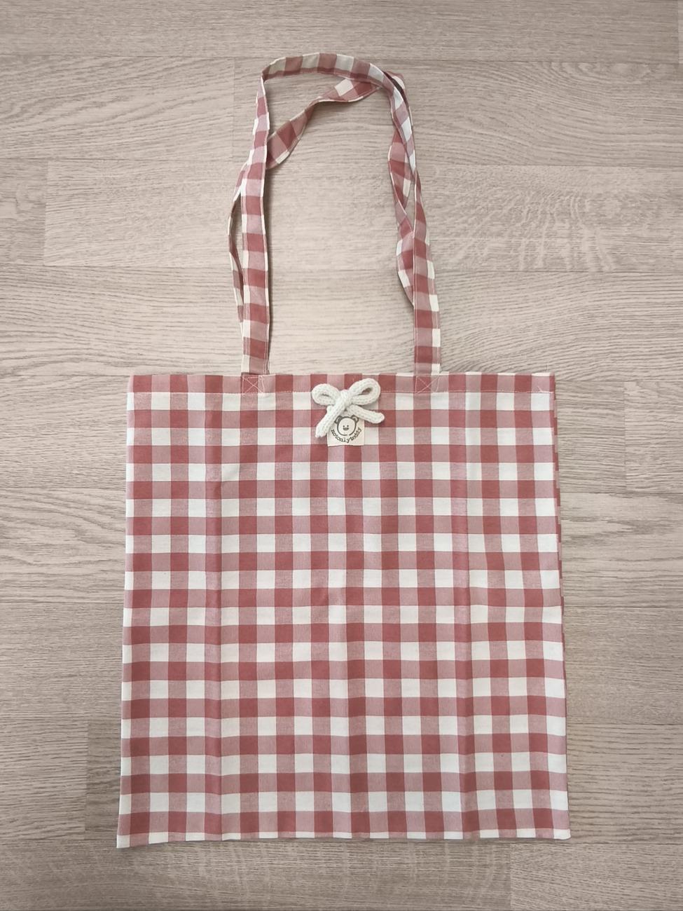 Shopper donna in tela a quadri rosa con spilla
