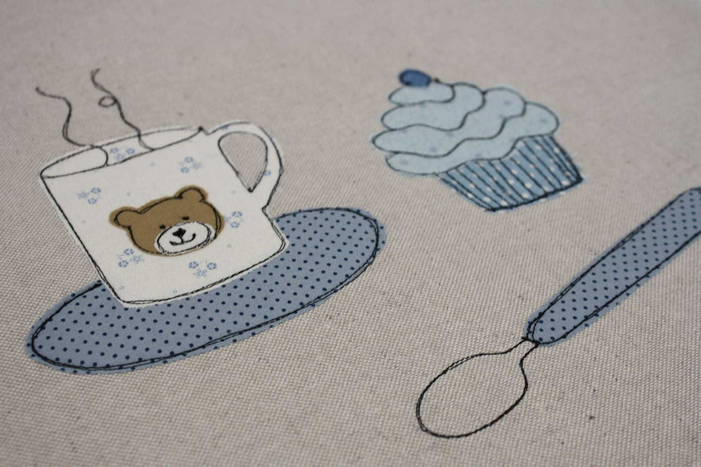 Tovaglietta colazione con cupcake e mug fumante 🍵🧁🐻 - personalizzabile
