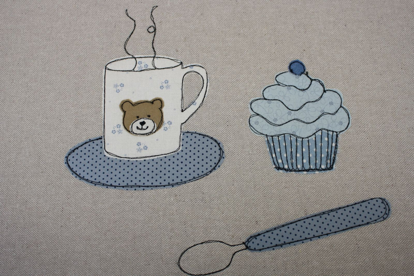 Tovaglietta colazione con cupcake e mug fumante 🍵🧁🐻 - personalizzabile