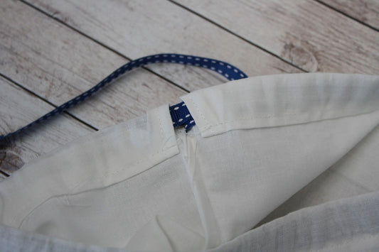 Sacchetto semplice bianco e grigio a pois