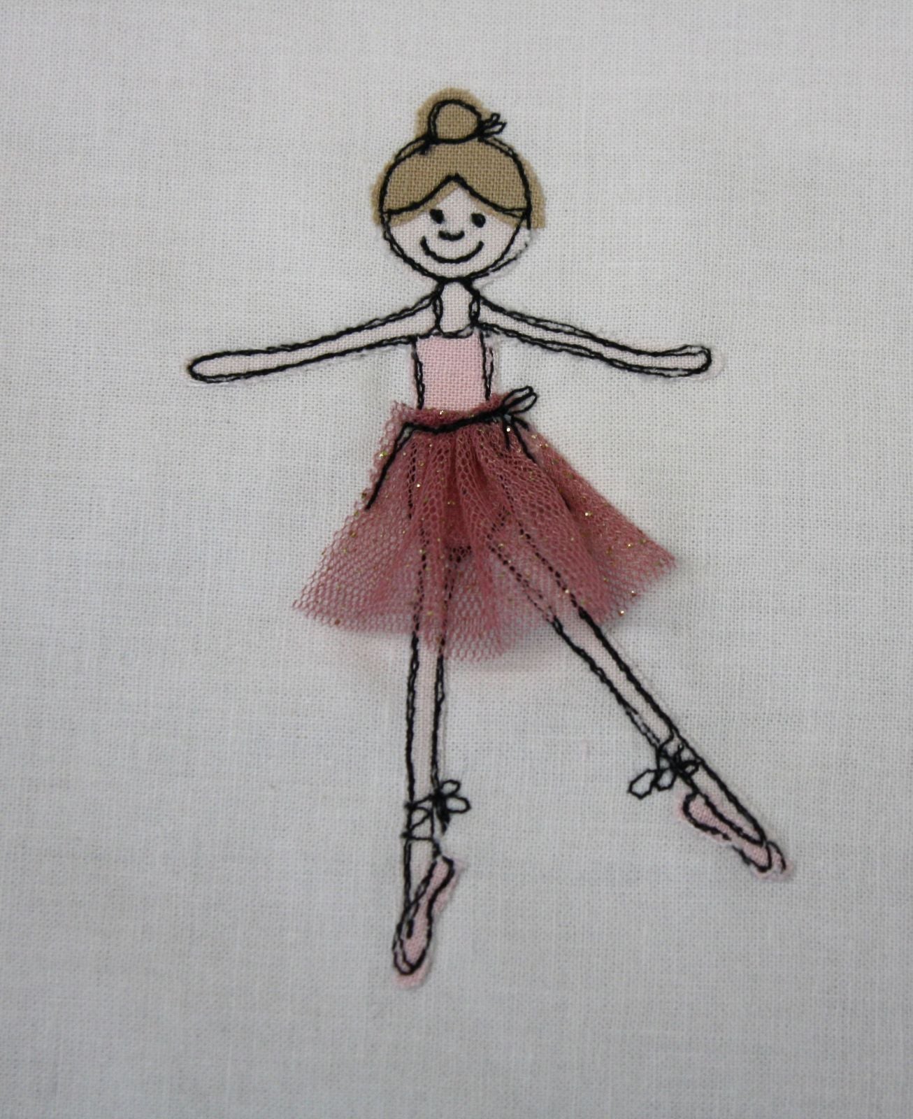 Zainetto semplice con ricamo di Ballerina – dettaglio ricamo