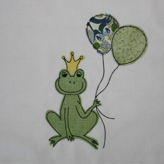 Zainetto semplice in tessuto con ricamo di Principe Ranocchio – dettaglio ricamo