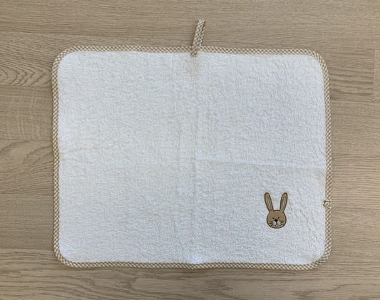 Asciugamano double face con ricamo di Coniglietto