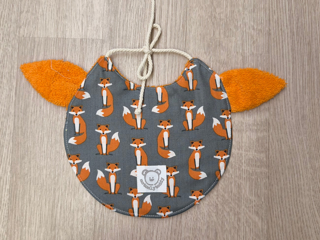 retro di bavaglino per neonato con animaletti, a forma di musetto di volpina