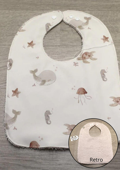 Bavaglino cerato con animaletti marini 🐙🐚🐳- retro in spugna