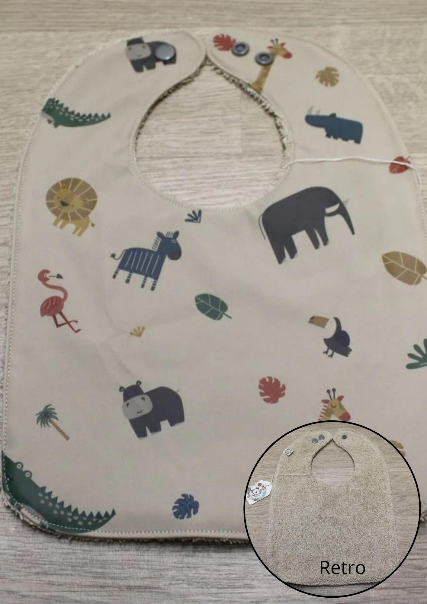 Bavaglino cerato con animaletti della savana su beige - retro in spugna