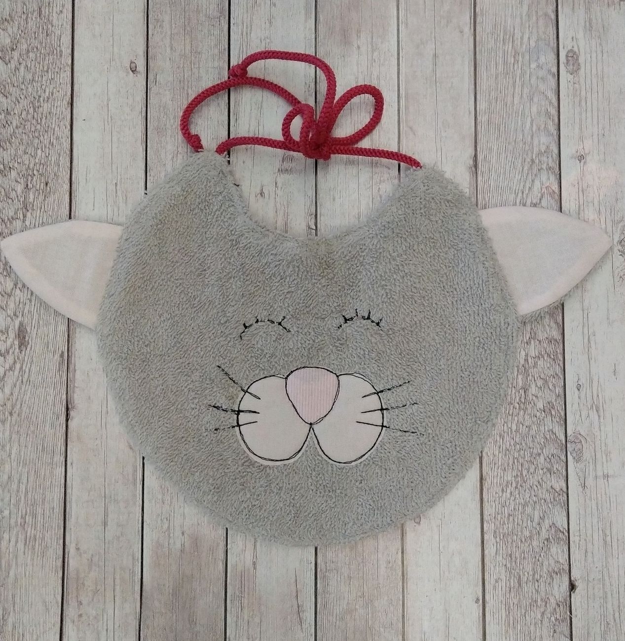 bavaglino per neonato a forma di musetto di gatto grigio chiaro
