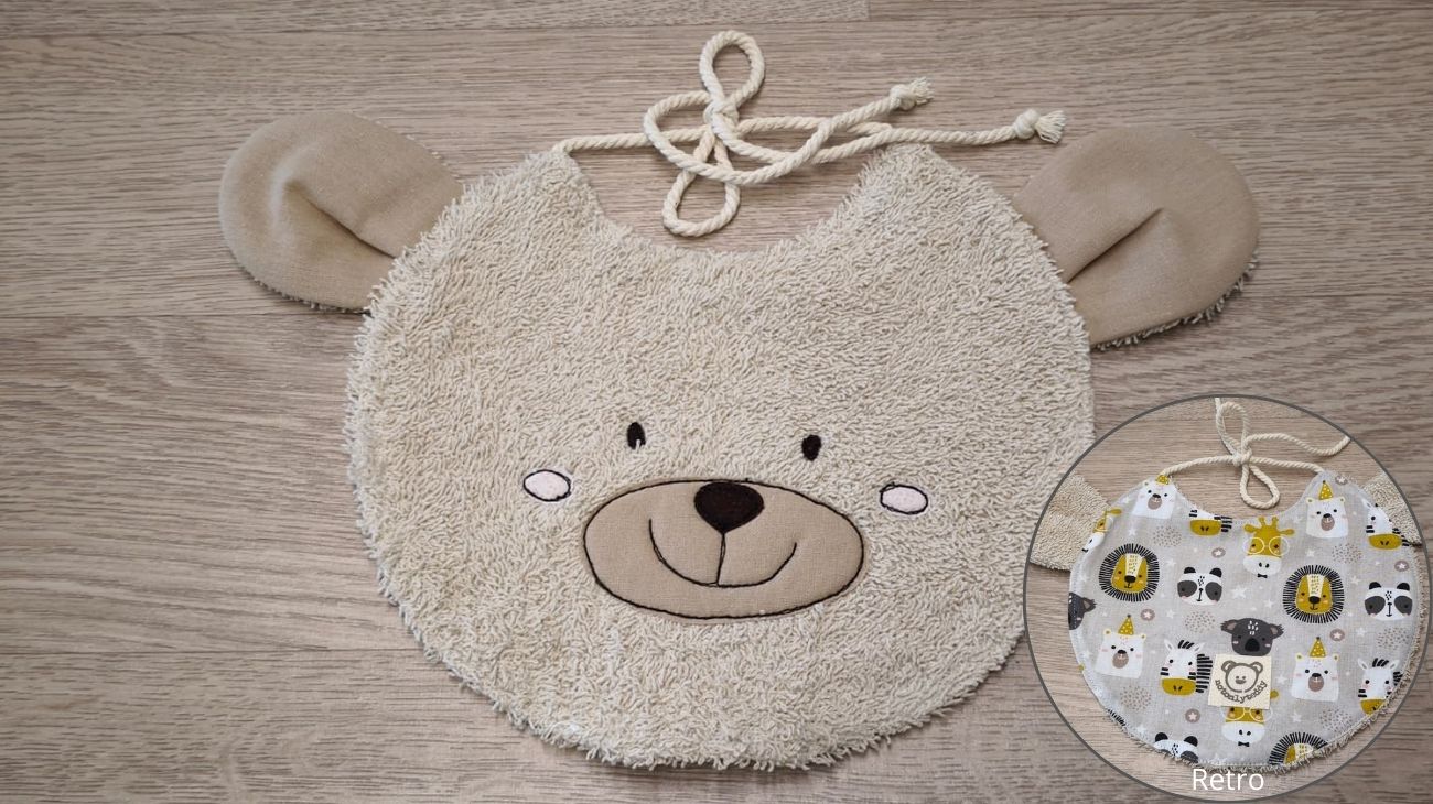 bavaglino a forma di musetto di orsetto beige - fronte e retro
