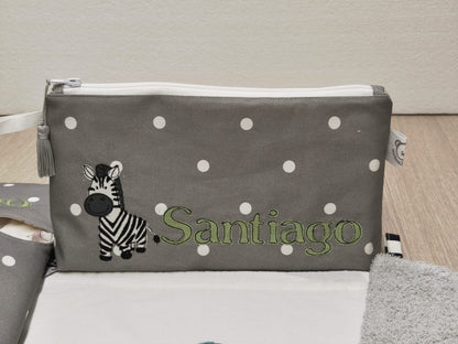 Beauty case portatutto – personalizzabile – coordinabile con fasciatoio - pois bianchi su fondo grigio con zebra
