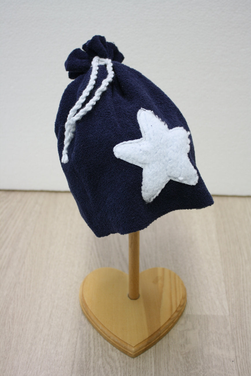 Berretto in felpa boucle blu con fiocchetto - stella