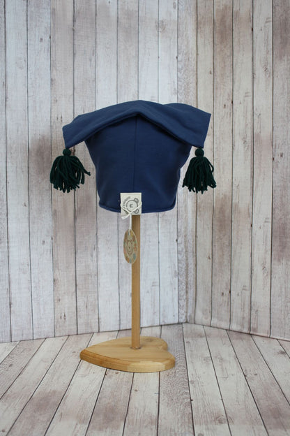 Berretto in felpa blu con nappine verdi - stellina scozzese - 3-5 anni