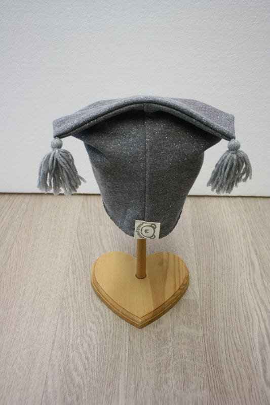 Berretto in felpa grigia glitter con nappine grigie - stellina argento - taglia 12-18 mesi