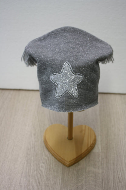 Berretto in felpa grigia glitter con nappine grigie - stellina argento - taglia 12-18 mesi