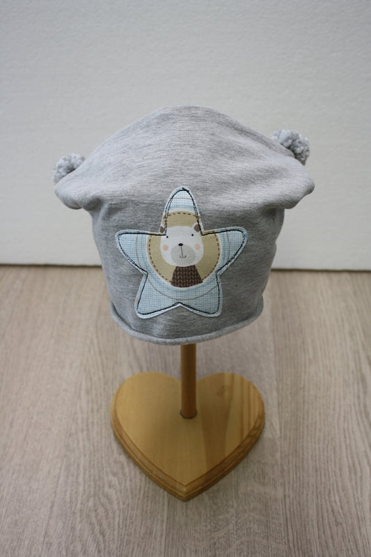 Berretto in felpa con stellina orsetto