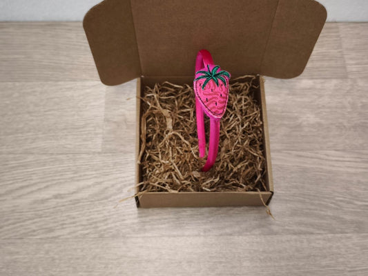 Cerchietto in raso fucsia con fragola