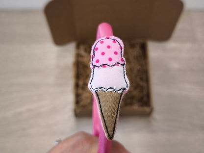 Cerchietto in raso rosa con gelatino