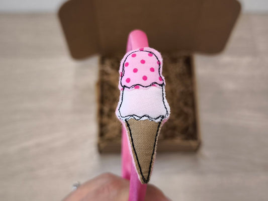 Cerchietto in raso rosa con gelatino