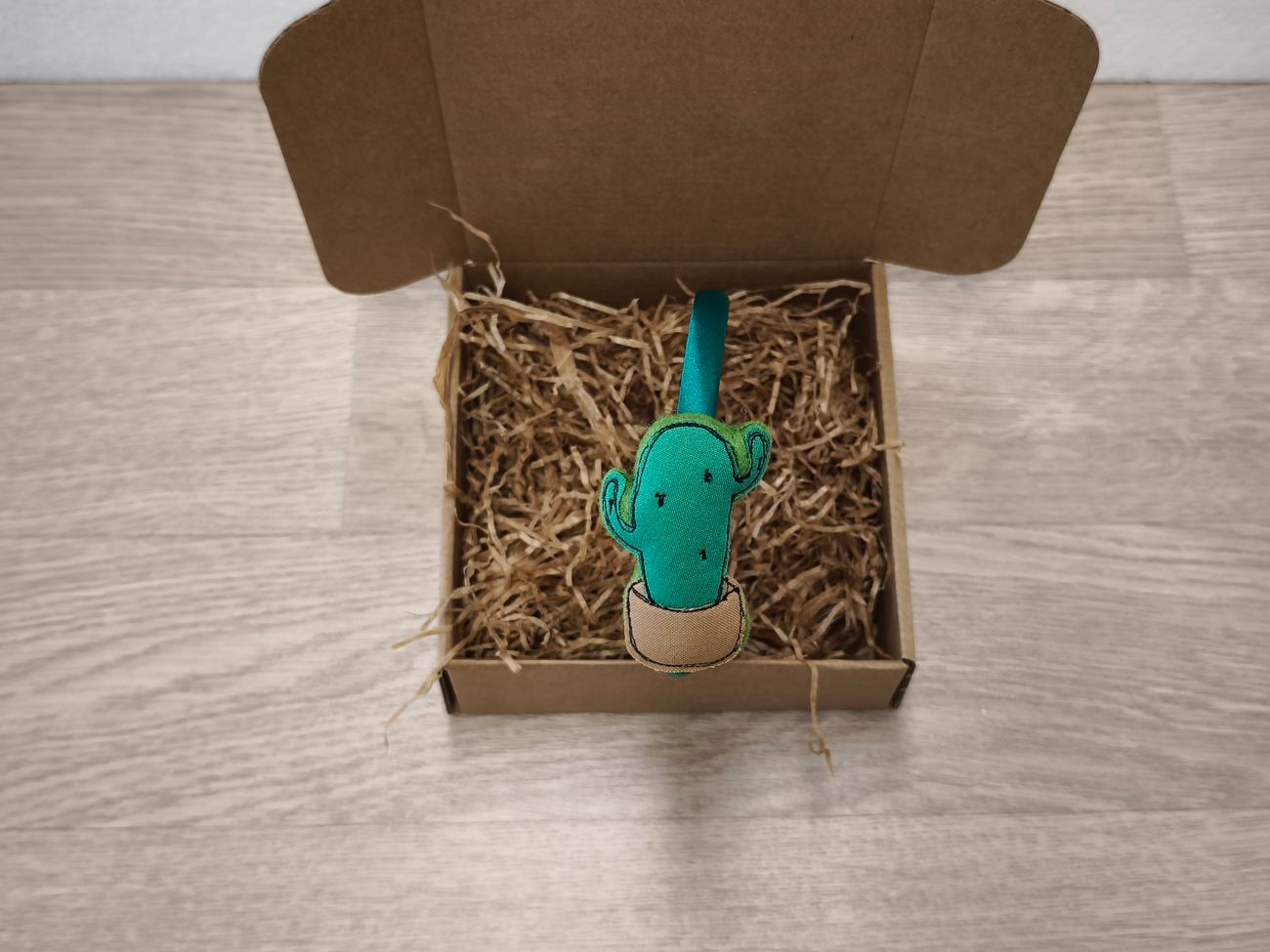 Cerchiello per capelli da bambin in raso verde oliva con cactus