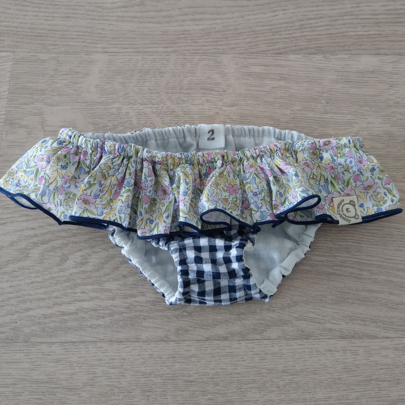 Costumino bambina con volant quadretti blu e fiorellini