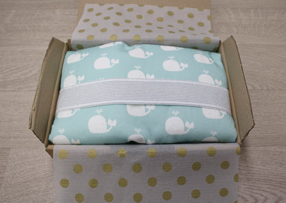 Fasciatoio portatile - Portapannolini verde acqua con balenine