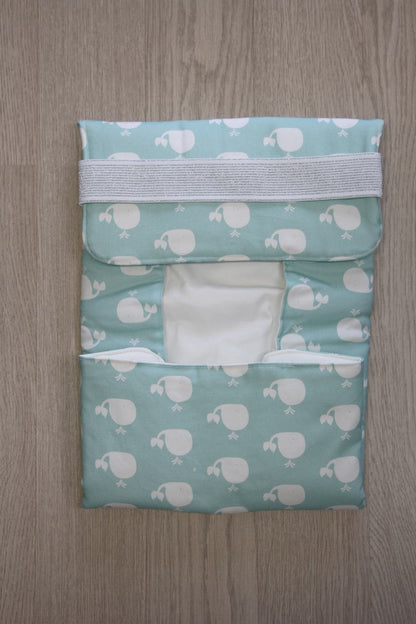 Fasciatoio portatile - Portapannolini verde acqua con balenine