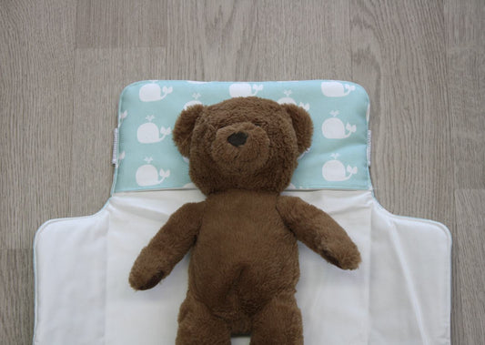 Fasciatoio portatile - Portapannolini verde acqua con balenine