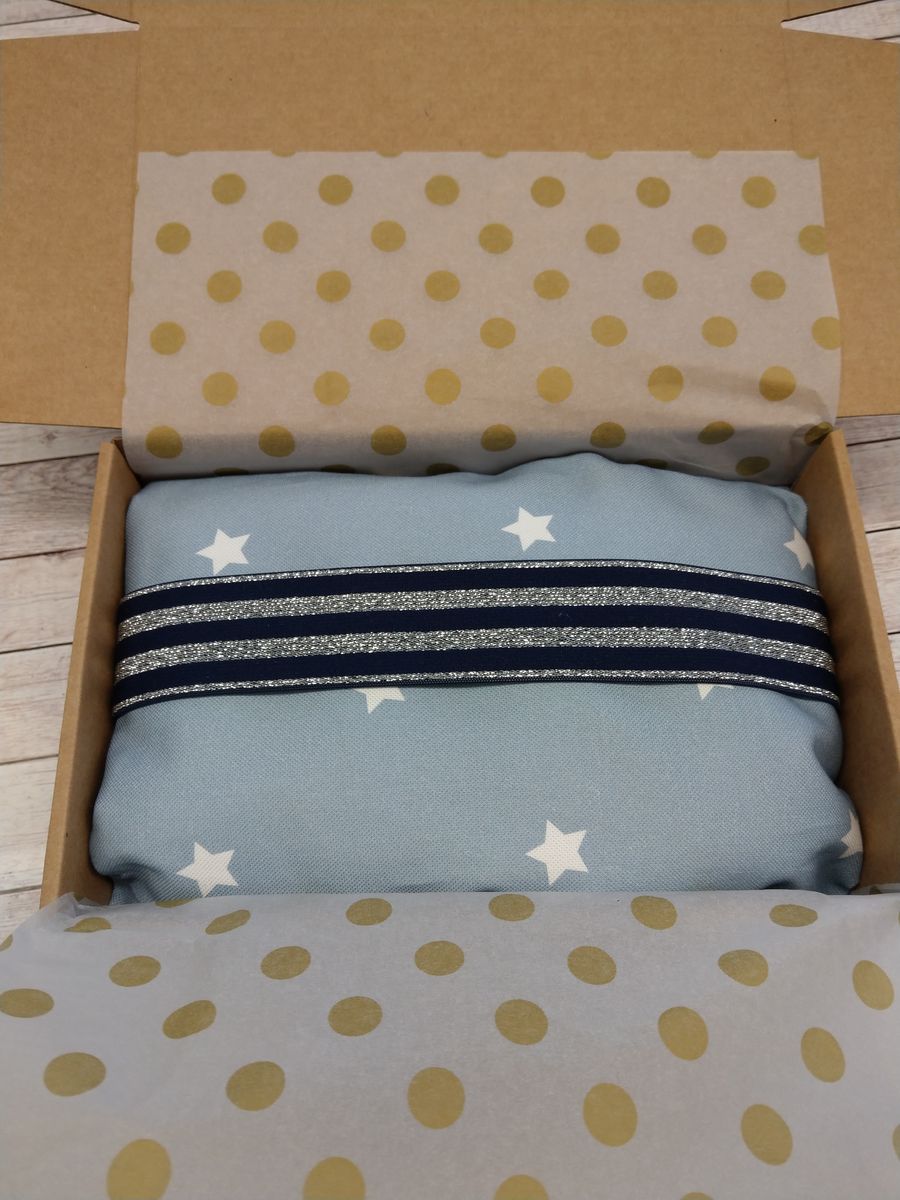 Fasciatoio da viaggio pieghevole con portapannolini – Stelline azzurro – personalizzabile