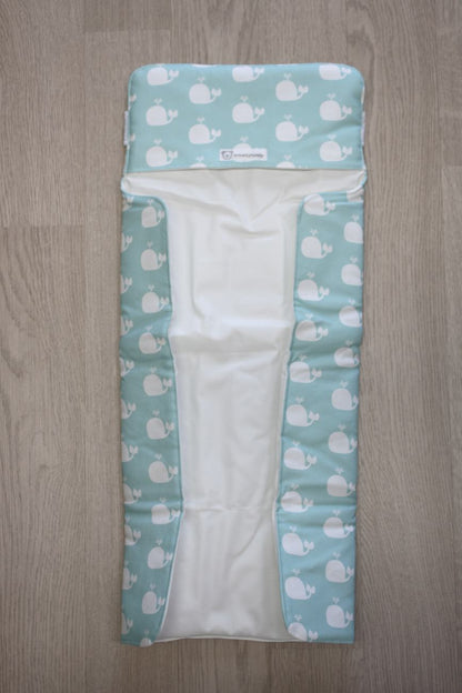 Fasciatoio portatile - Portapannolini verde acqua con balenine