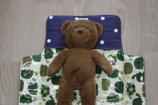 Fasciatoio portatile - Portapannolini blu scuro a pois con interno cerato tartarughine