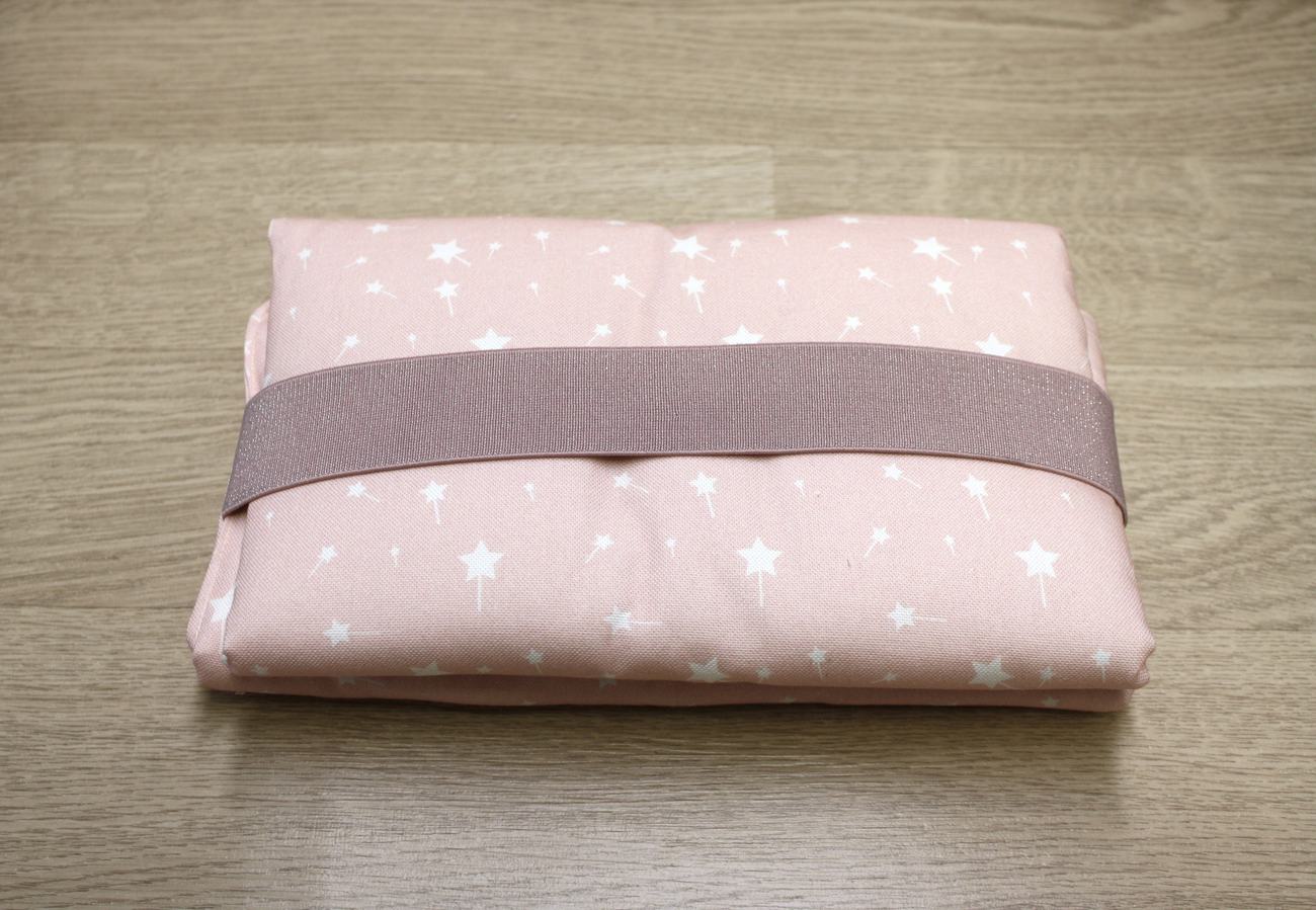 Fasciatoio da viaggio pieghevole portapannolini – Rosa bacchette magiche e fiori – personalizzabile