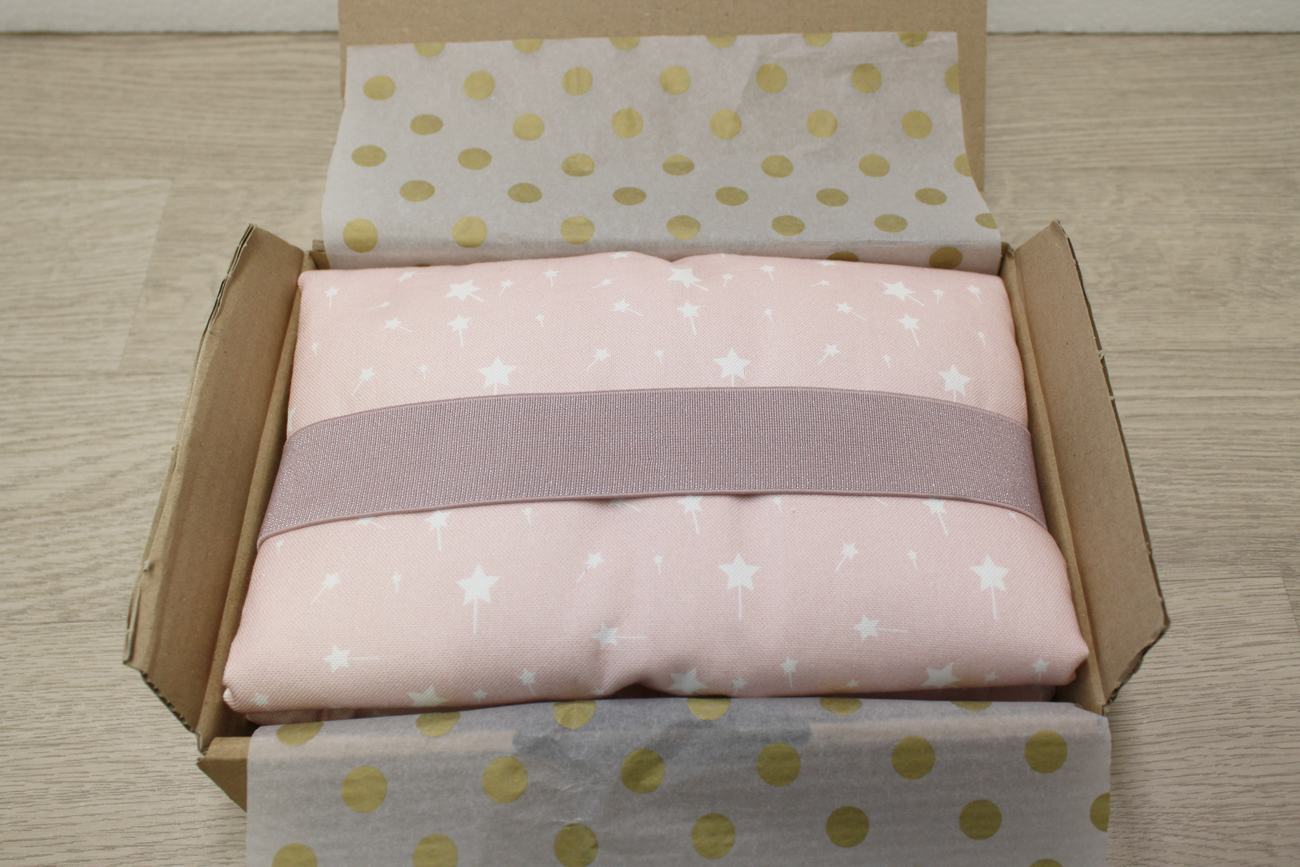 Fasciatoio da viaggio pieghevole portapannolini – Rosa bacchette magiche e fiori – personalizzabile