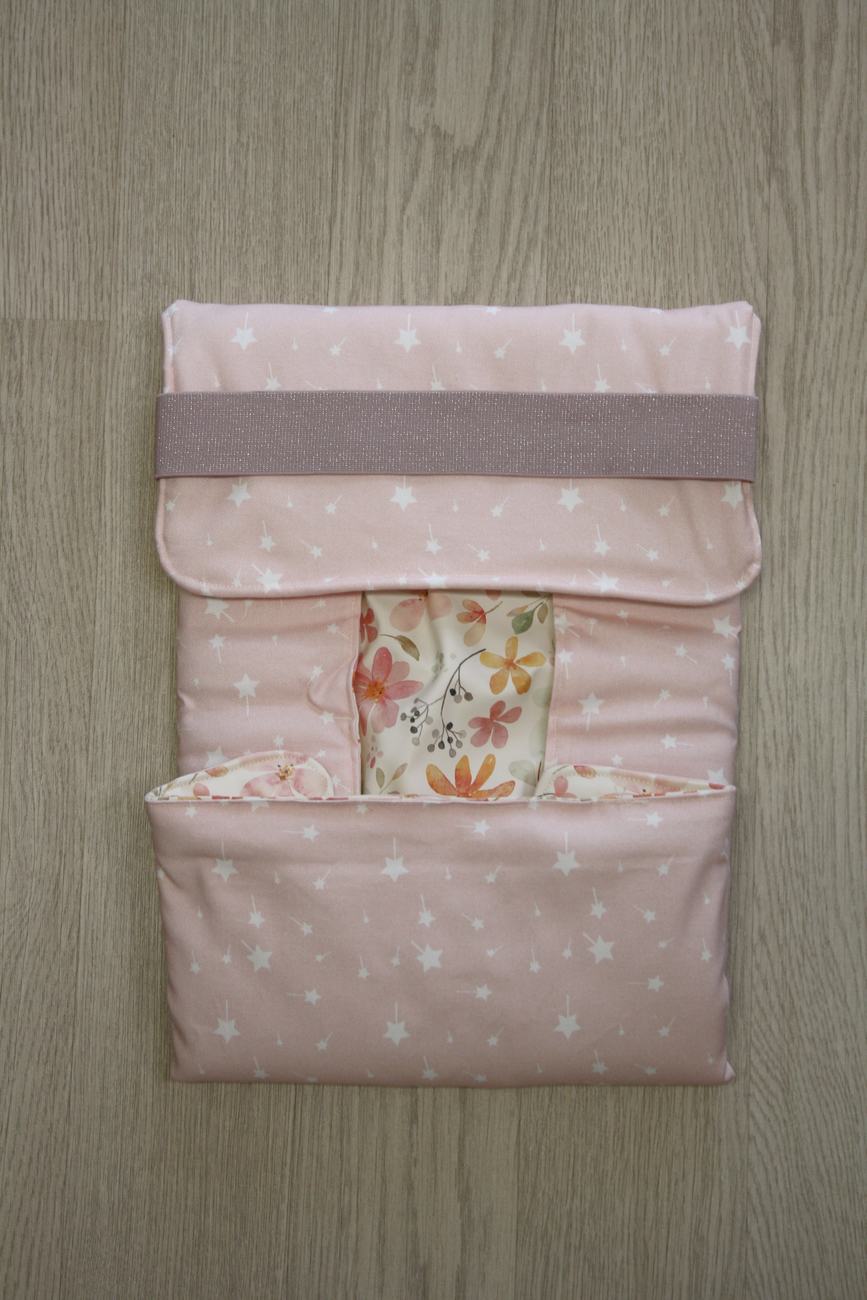 Fasciatoio da viaggio pieghevole portapannolini – Rosa bacchette magiche e fiori – personalizzabile