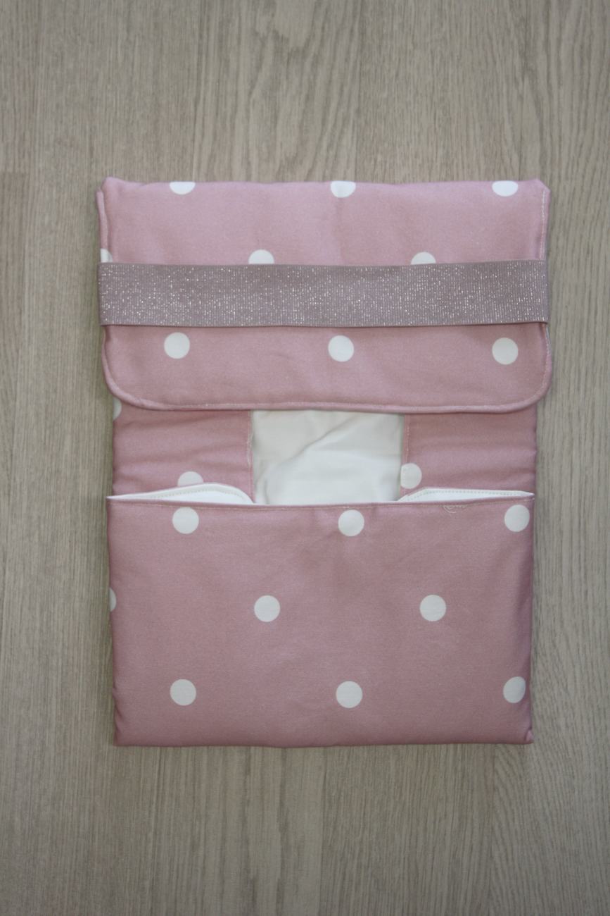 Fasciatoio da viaggio pieghevole con portapannolini – Rosa pois – interno bianco