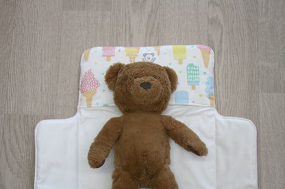 Fasciatoio da viaggio pieghevole con portapannolini – Rosa pois – interno bianco