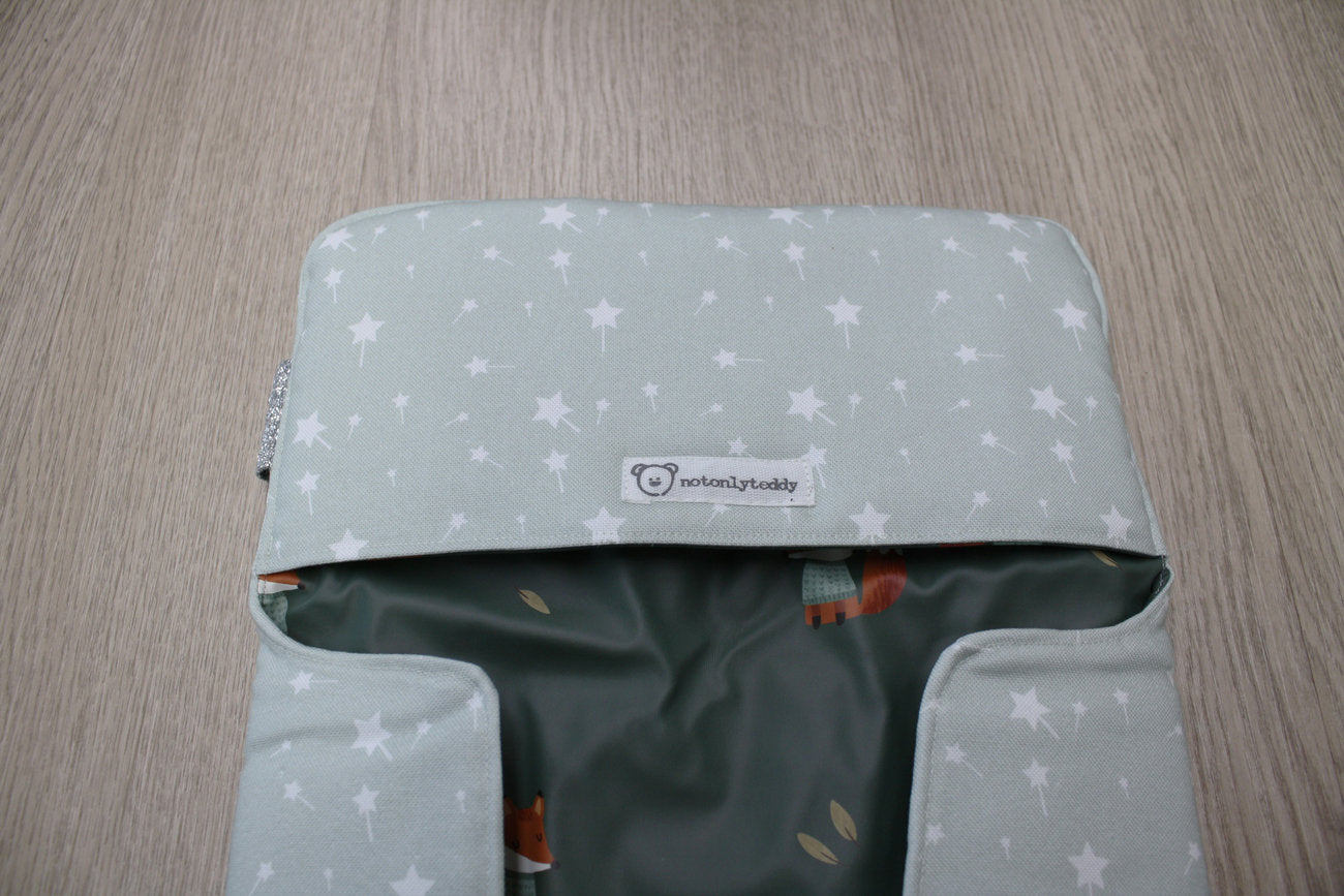 Fasciatoio da viaggio pieghevole con portapannolini – Bacchette magiche – personalizzabile