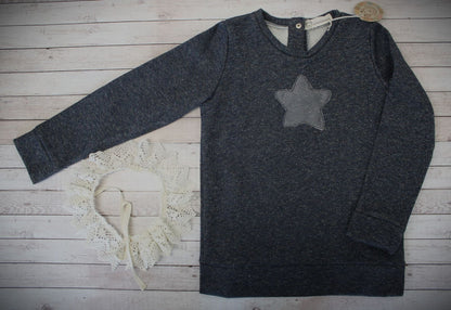 Felpa blu glitterata con stella in tulle