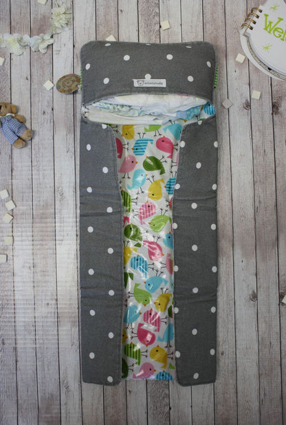 Fasciatoio portatile - Portapannolini grigio a pois con interno cerato a fantasia di uccellini - personalizzabile