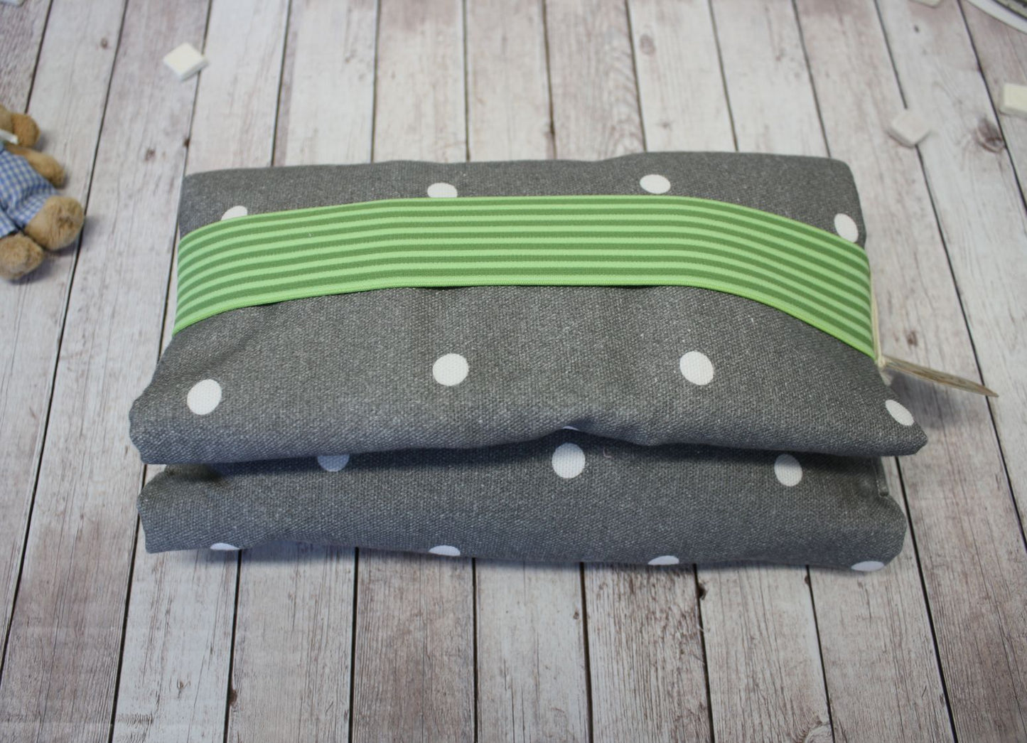 Fasciatoio portatile - Portapannolini grigio a pois con interno cerato a fantasia di uccellini - personalizzabile