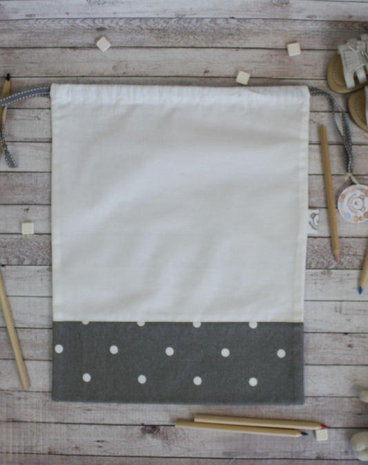 Sacchetto semplice in tela bianca+pois su fondo grigio